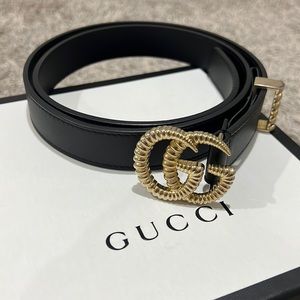 Black Leather Gucci Belt with Gold Double G Buckle